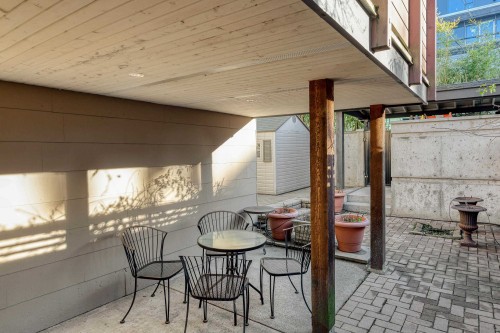 2814 3Rd Avenue W, Vancouver, BC 