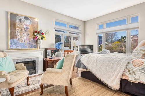 2814 3Rd Avenue W, Vancouver, BC 