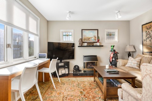 2814 3Rd Avenue W, Vancouver, BC 