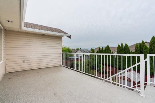 22081 124 Avenue, Maple Ridge, BC 