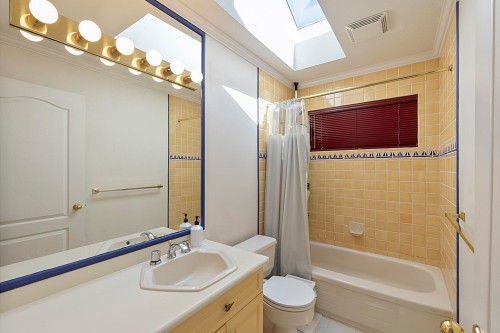 1563 59Th Avenue W, Vancouver, BC 