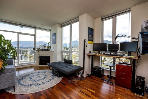 2107-188 Esplanade E, North Vancouver, BC 