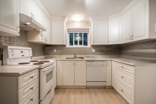 1358 14Th Street E, North Vancouver, BC 