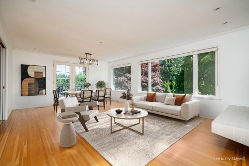 1358 14Th Street E, North Vancouver, BC 