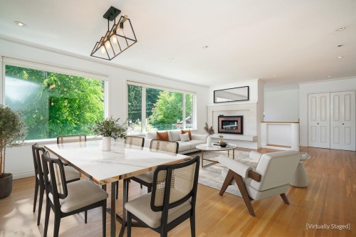 1358 14Th Street E, North Vancouver, BC 