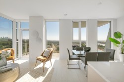 2203-3538 Sawmill Crescent  Vancouver, BC V5S 0J8