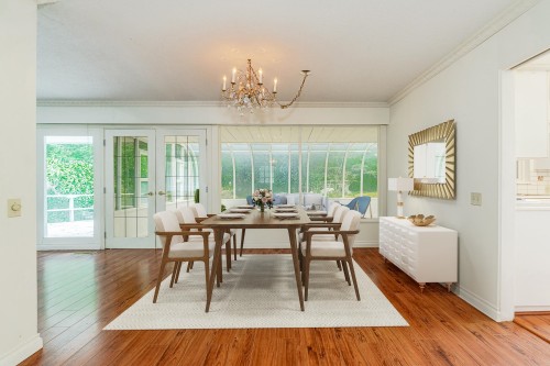 5725 Cranley Drive, West Vancouver, BC 