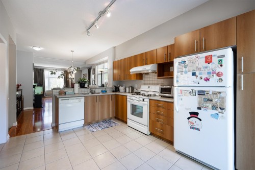 1-9333 Sills Avenue, Richmond, BC 