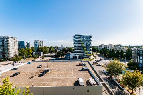 1005-7555 Alderbridge Way, Richmond, BC 