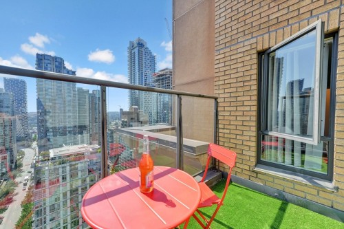 2703-1189 Howe Street, Vancouver, BC 