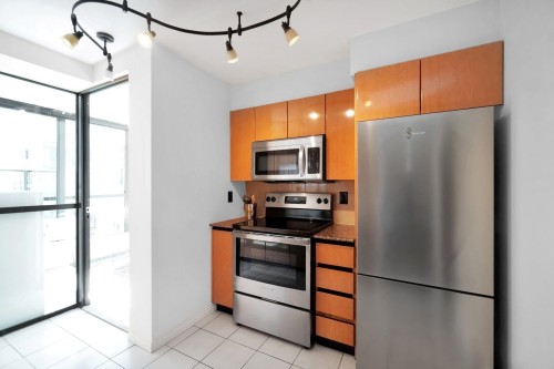 2703-1189 Howe Street, Vancouver, BC 