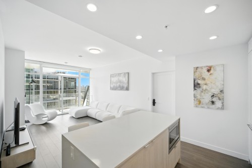 3302-2311 Beta Avenue, Burnaby, BC 