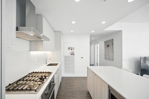 3302-2311 Beta Avenue, Burnaby, BC 