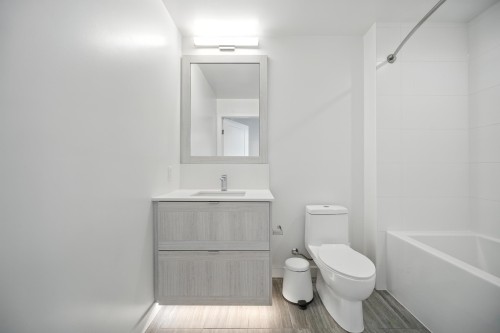 3302-2311 Beta Avenue, Burnaby, BC 