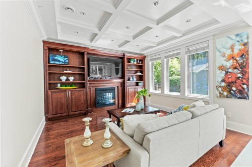 1030 33Rd Avenue W, Vancouver, BC 