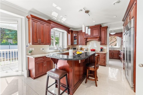 1030 33Rd Avenue W, Vancouver, BC 