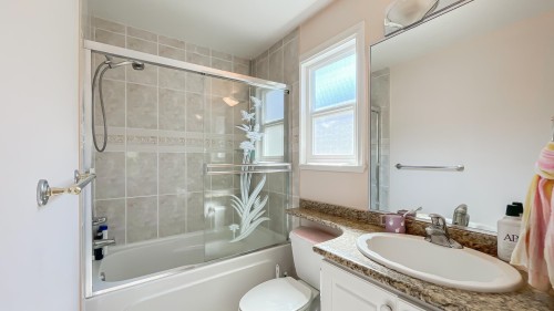 2802 45Th Avenue E, Vancouver, BC 