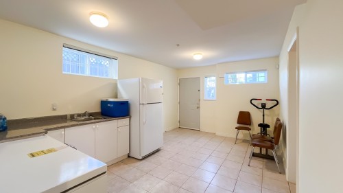 2802 45Th Avenue E, Vancouver, BC 