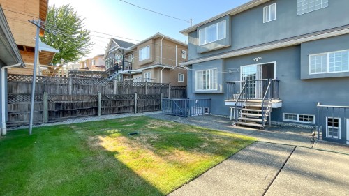 2802 45Th Avenue E, Vancouver, BC 