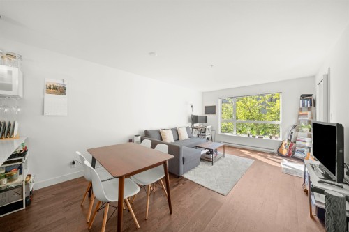 218-7058 14th Avenue  Burnaby, BC V3N 0E6