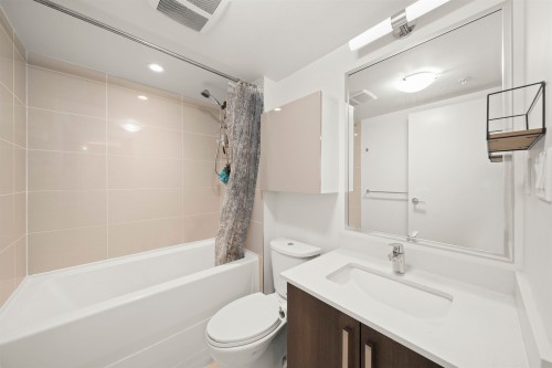 218-7058 14Th Avenue, Burnaby, BC 