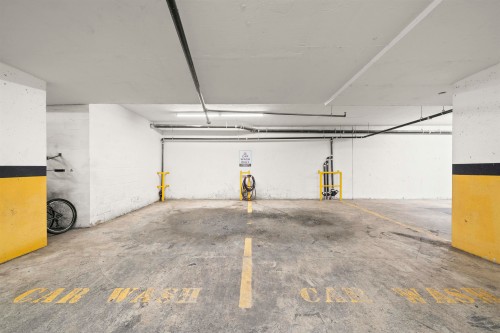 218-7058 14Th Avenue, Burnaby, BC 