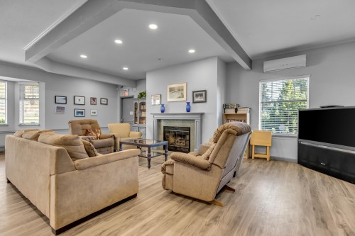 303-11601 227 Street, Maple Ridge, BC 