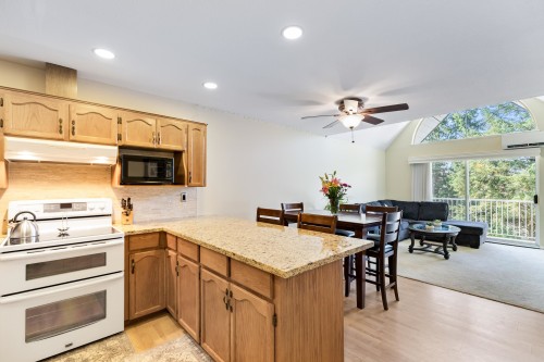 303-11601 227 Street, Maple Ridge, BC 