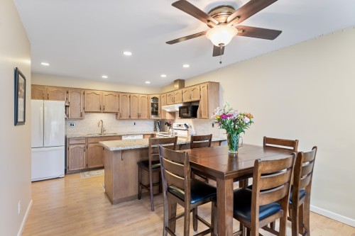 303-11601 227 Street, Maple Ridge, BC 