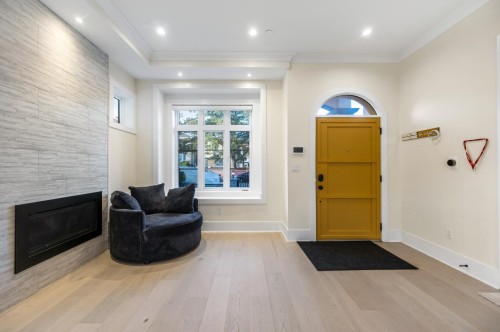 288 59Th Avenue E, Vancouver, BC 