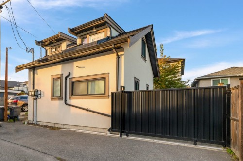 288 59Th Avenue E, Vancouver, BC 