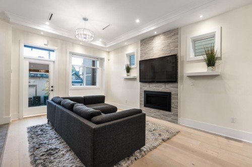 288 59Th Avenue E, Vancouver, BC 