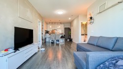 327-9366 Tomicki Avenue  Richmond, BC V6X 0N9