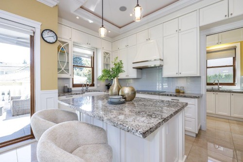 3928 34Th Avenue W, Vancouver, BC 