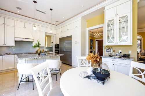 3928 34Th Avenue W, Vancouver, BC 