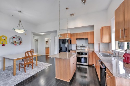 402-12020 207A Street, Maple Ridge, BC 