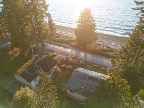 1618 Ocean Beach Esplanade, Gibsons, BC 