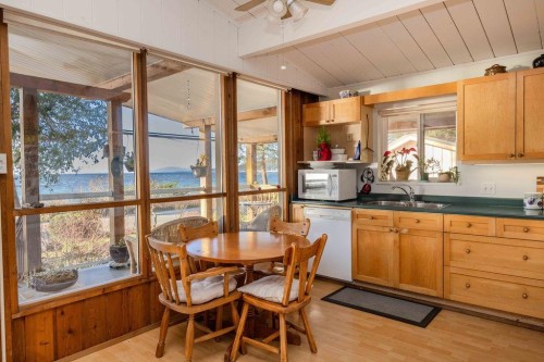 1618 Ocean Beach Esplanade, Gibsons, BC 