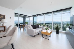 4103-4720 Lougheed Highway  Burnaby, BC V5C 0M8