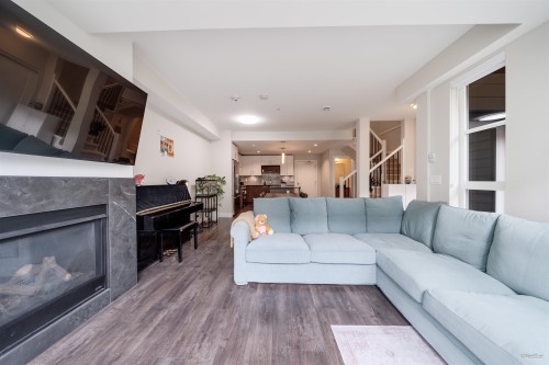 18-13040 No. 2 Road  Richmond, BC V7E 0C4