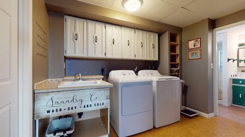 38549 Westway Avenue, Squamish, BC 