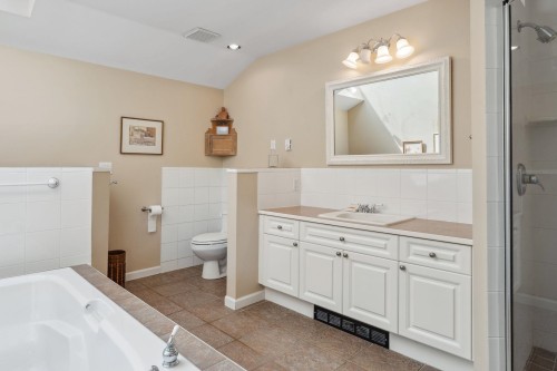 5207 Aspen Drive, West Vancouver, BC 