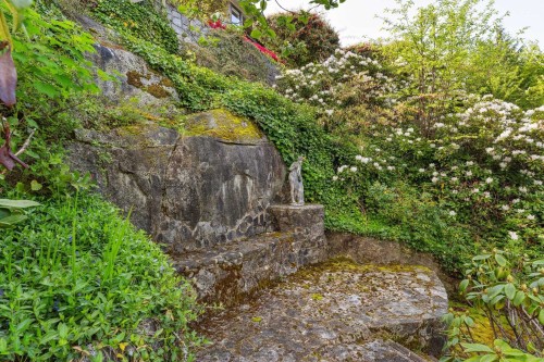 5207 Aspen Drive, West Vancouver, BC 