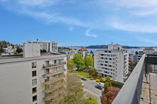 903-1745 Esquimalt Avenue, West Vancouver, BC 