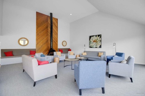 903-1745 Esquimalt Avenue, West Vancouver, BC 