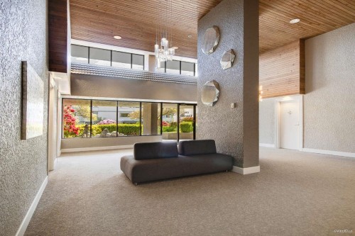 903-1745 Esquimalt Avenue, West Vancouver, BC 