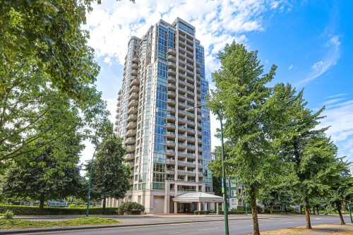 1102-3070 Guildford Way  Coquitlam, BC V3B 7R8