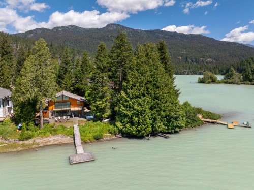 9249 Lakeshore Drive  Whistler, BC V8E 0G6