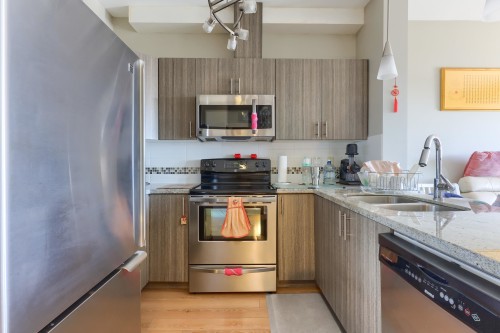 Ph1-7738 Edmonds Street, Burnaby, BC 