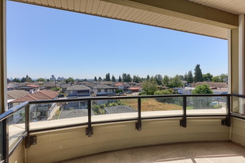 Ph1-7738 Edmonds Street, Burnaby, BC 